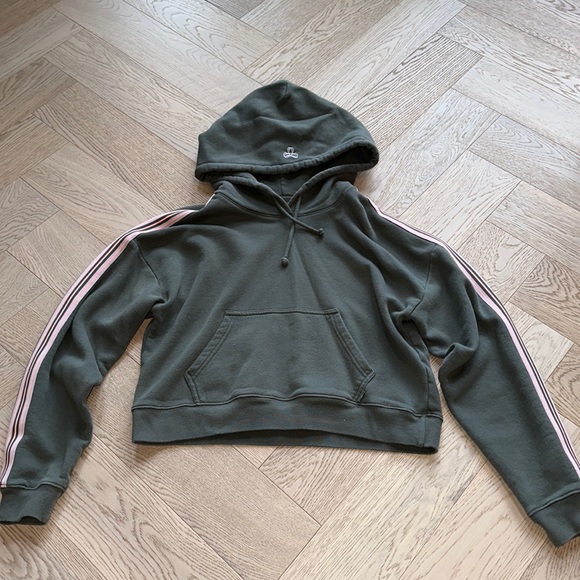 TNA green sweater in XS - Picture 1 of 4